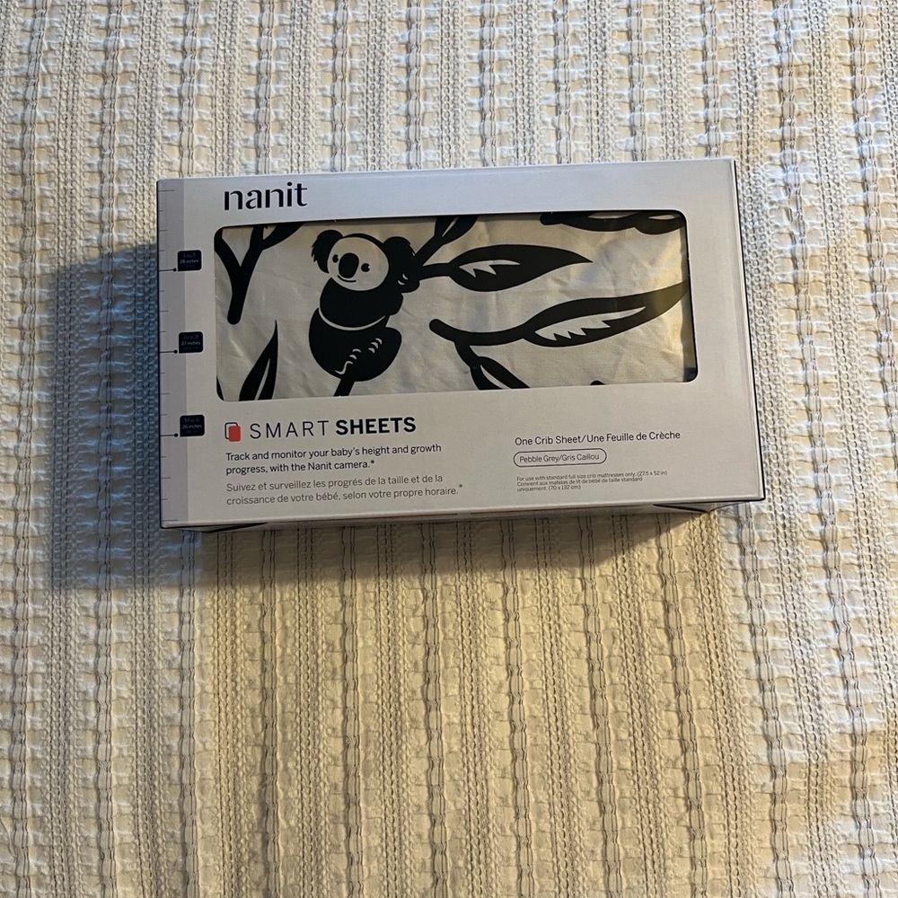 Nanit Smart Sheets - Black and White